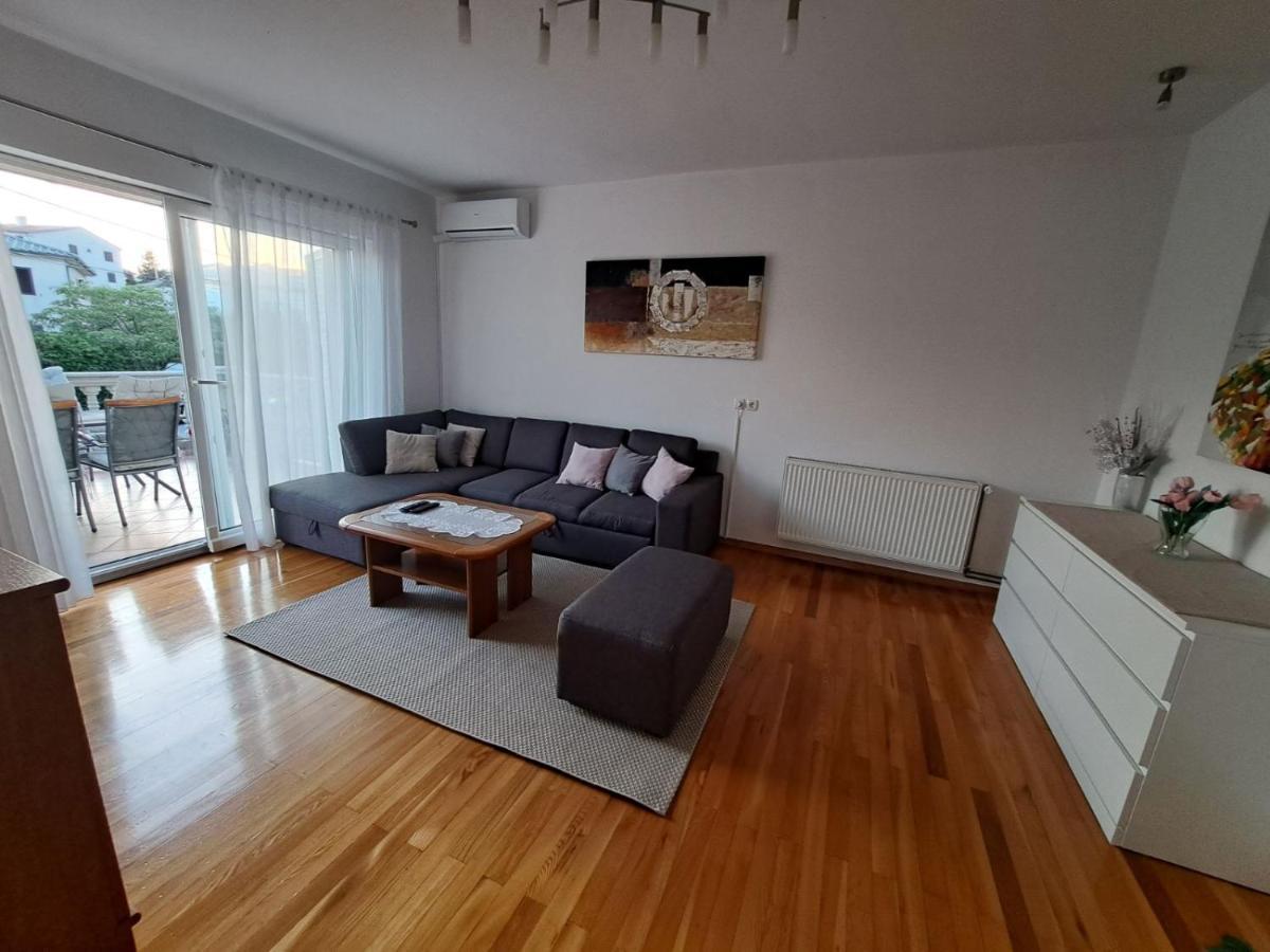 Apartment Nina Нови-Винодолски Экстерьер фото